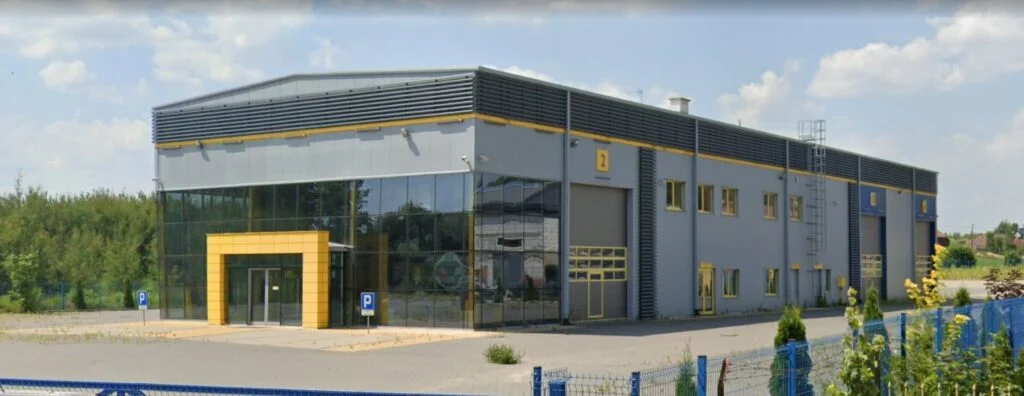 Salon sprzedaży New Holland — Mrągowo — realizacja ELEKTROVOLT
